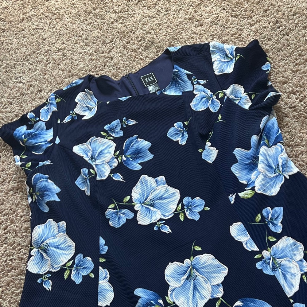 JH Collections Navy Blue Floral Fit and Flare Dress Plus Size 22W Short Sleeve